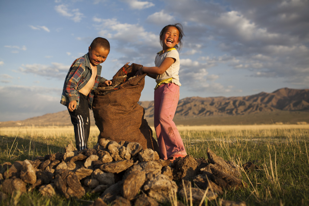 Nomads Nomadic Children Mongolia - copyright 2016 Sven Zellner/Agentur Focus